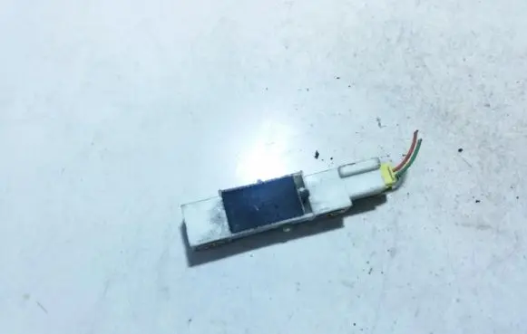 Volvo XC90 Airbag deployment crash/impact sensor 8651755 004015