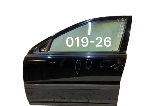 Volvo V70 Front door