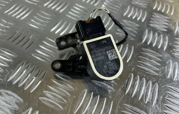 BMW 5 F10 F11 Headlight/headlamp level sensor 6784075 25916010