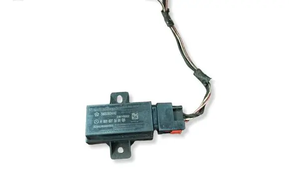 Mercedes-Benz E W211 Tire pressure control unit A0018275101
