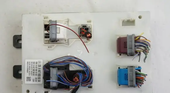 Mercedes-Benz Vito Viano W447 Comfort/convenience module A4479009004 A4479010102 A4479028802