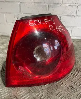 Volkswagen Golf V Rear/tail lights 1K6945096E 028490202A 00331248