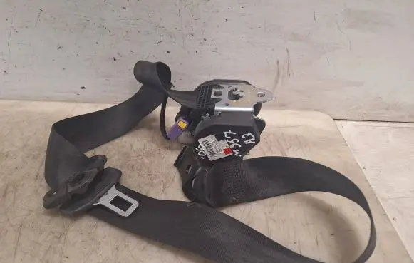 Audi A3 S3 8P Front seatbelt 604182900