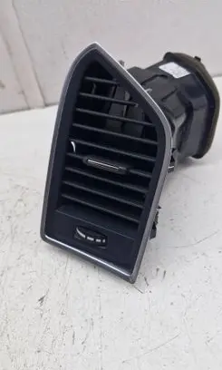 Volvo XC60 Dashboard side air vent grill/cover trim 31332730 B45XG