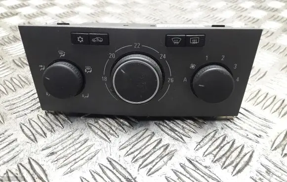 Opel Zafira B Climate control unit 13245119