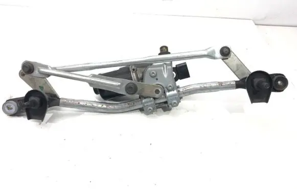 Front wiper linkage and motor