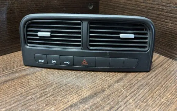 Fiat Grande Punto Alarm switch 61092100 735446471