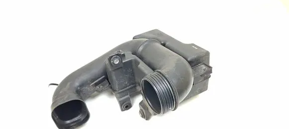 Hyundai i40 Intake resonator 282203Z300 381903Z300