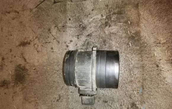 BMW 1 E81 E87 Mass air flow meter 7788743