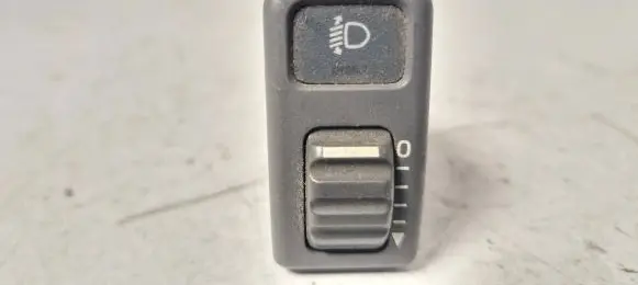 Volvo S70 V70 V70 XC Headlight level height control switch 9162960