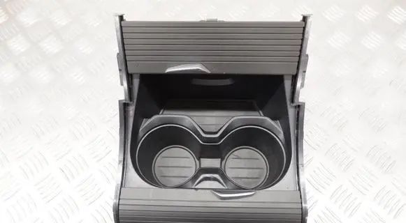 Cup holder front