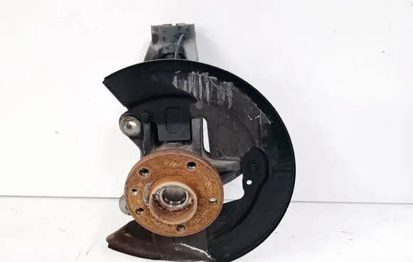 Volvo XC60 Front wheel hub 7G913K171M