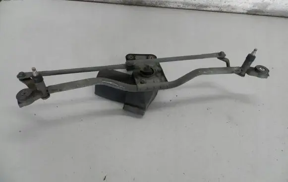 Ford Escort Front wiper linkage 97AG17K484