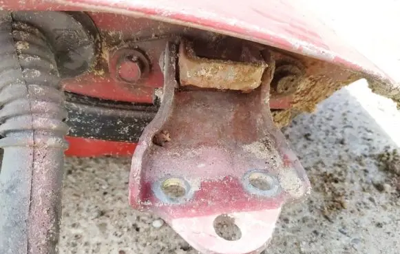 Mitsubishi Colt Front door upper hinge