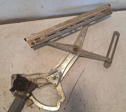 Mercedes-Benz CLK A208 C208 Front door window regulator with motor 0130821722 119377XXX