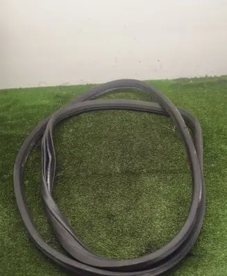 Mercedes-Benz GL X166 Front door rubber seal A1666970051