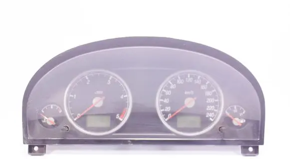 Ford Mondeo Mk III Speedometer (instrument cluster) 1S7F10841