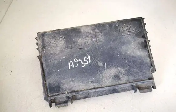 Opel Corsa D Fuse box cover 13246936