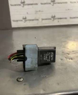 Glow plug pre-heat relay
