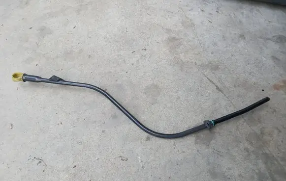 Ford Kuga I Oil level dip stick