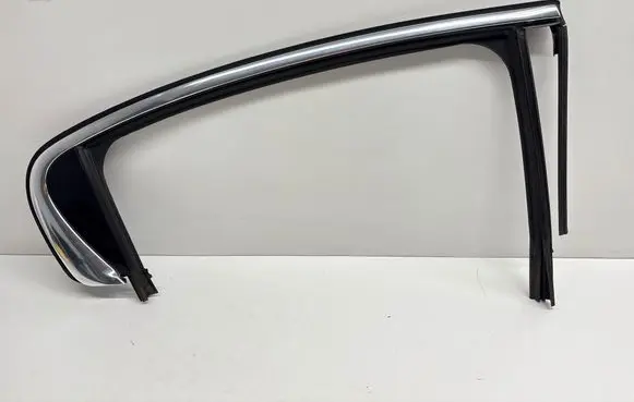 Peugeot 508 Rear door glass trim molding 09704713 7472