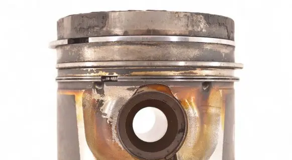 Peugeot 308 Piston 1612784080