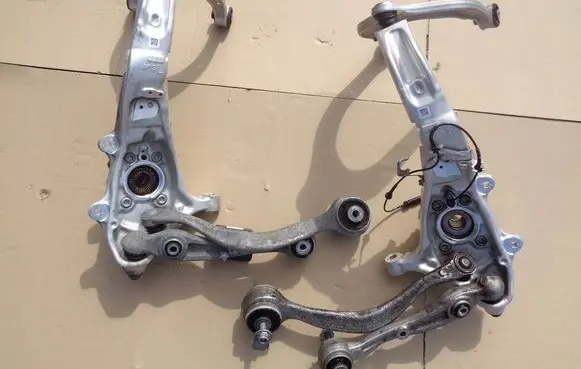 BMW X6 G06 Stub axle 
