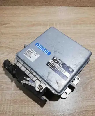 BMW 5 E34 Engine control unit/module ECU 0281001183 2244734