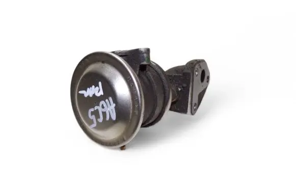 Audi A6 S6 C5 4B EGR valve 078131102F