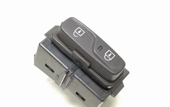 Volvo V40 Central locking switch button 31376499