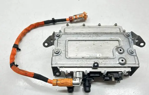 Mercedes-Benz EQC Voltage converter inverter A0003424800 A0003421000