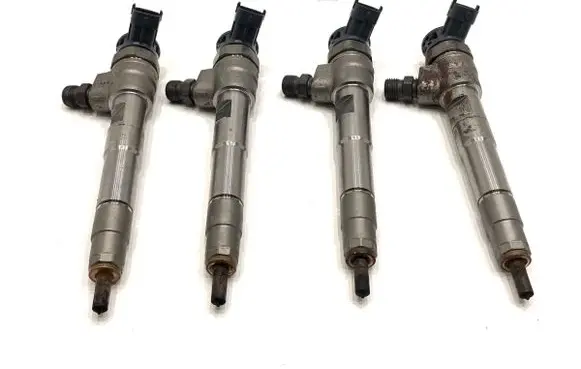 Renault Express Fuel injectors set