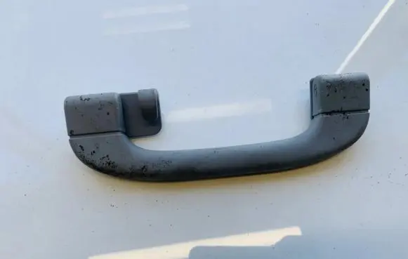 BMW 1 E81 E87 Rear interior roof grab handle 9143529