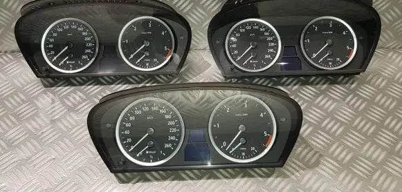BMW 5 E60 E61 Speedometer (instrument cluster) 6974576