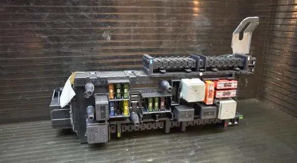 Mercedes-Benz E W212 Fuse module