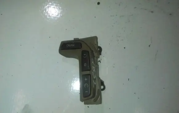 Citroen Xsara Picasso Cruise control switch 945279802w16 19206