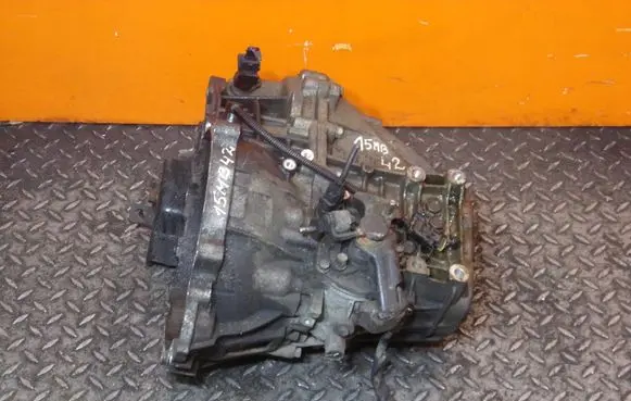 KIA Carens III Manual 6 speed gearbox M5CF31 BIEGOW