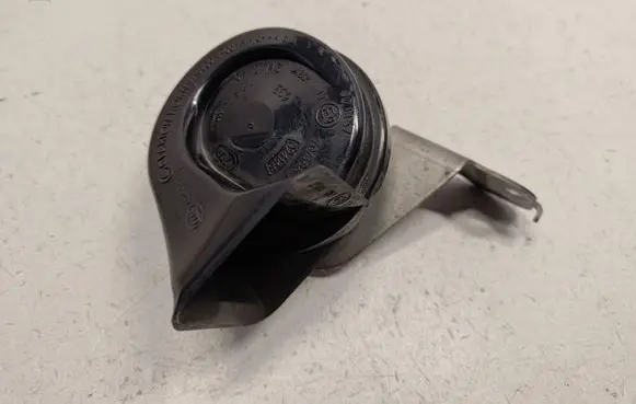 BMW 7 F01 F02 F03 F04 Horn signal 7284482 61337284482 61334871994