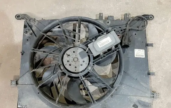 Volvo S80 Electric radiator cooling fan 30645148 1137328081