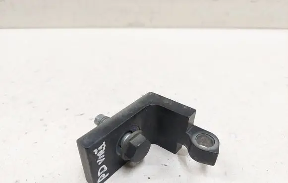 BMW X6 E71 Front door upper hinge 7068074