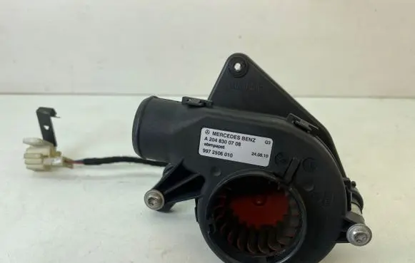 Mercedes-Benz C W204 Engine control unit/module fan A2048300708 9972506010