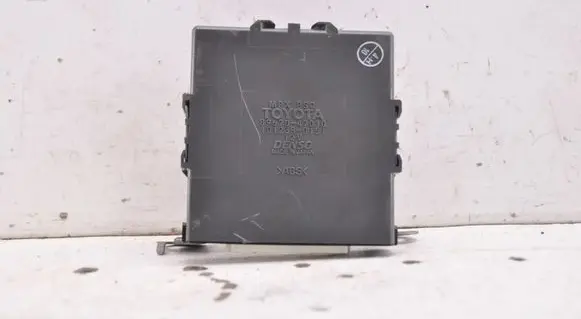 Toyota Prius (XW20) Current control relay 8967047010 1012380151