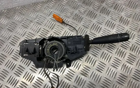 Peugeot 406 Indicator stalk 61557024 34371501