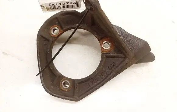 Audi A3 S3 8P Engine mounting bracket 1K0407104E