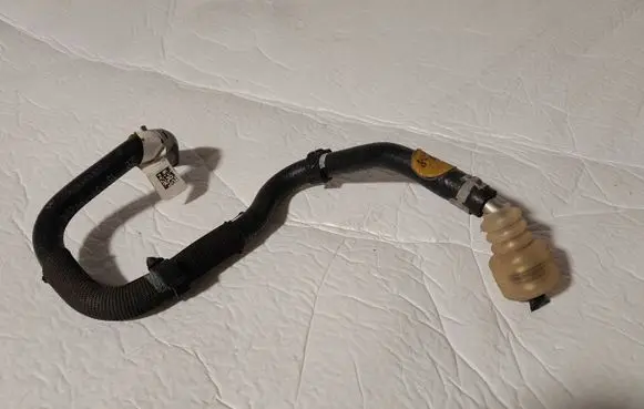 Audi A4 S4 B9 Intake resonator 06M133986K