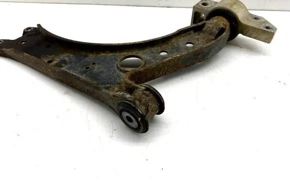Volkswagen Caddy Front lower control arm/wishbone 1K0407189E 1K0407152BC