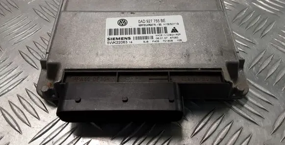 Volkswagen Touareg I Transfer box differential control unit 0AD927755BE