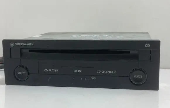 Volkswagen PASSAT B5.5 CD/DVD changer 