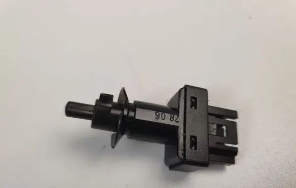 Mercedes-Benz A W169 Clutch pedal sensor A0065451014