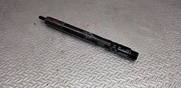 Mercedes-Benz E W211 Fuel injector A6460700987 EJBR04201D